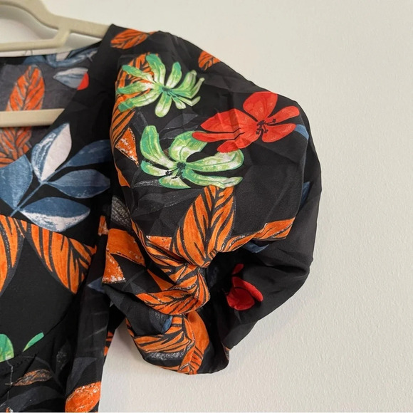 Milk & Honey tropical floral puff sleeve mini dress size small - Picture 4 of 7